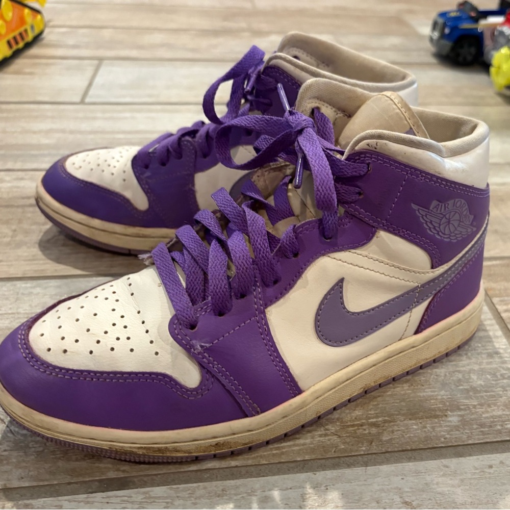 Nike Air Jordan Mid 1 Purple and White High-Tops